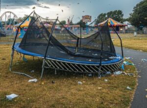 How to anchor a trampoline?